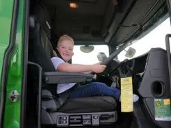 Evans-Transport-Noah-Wall-3